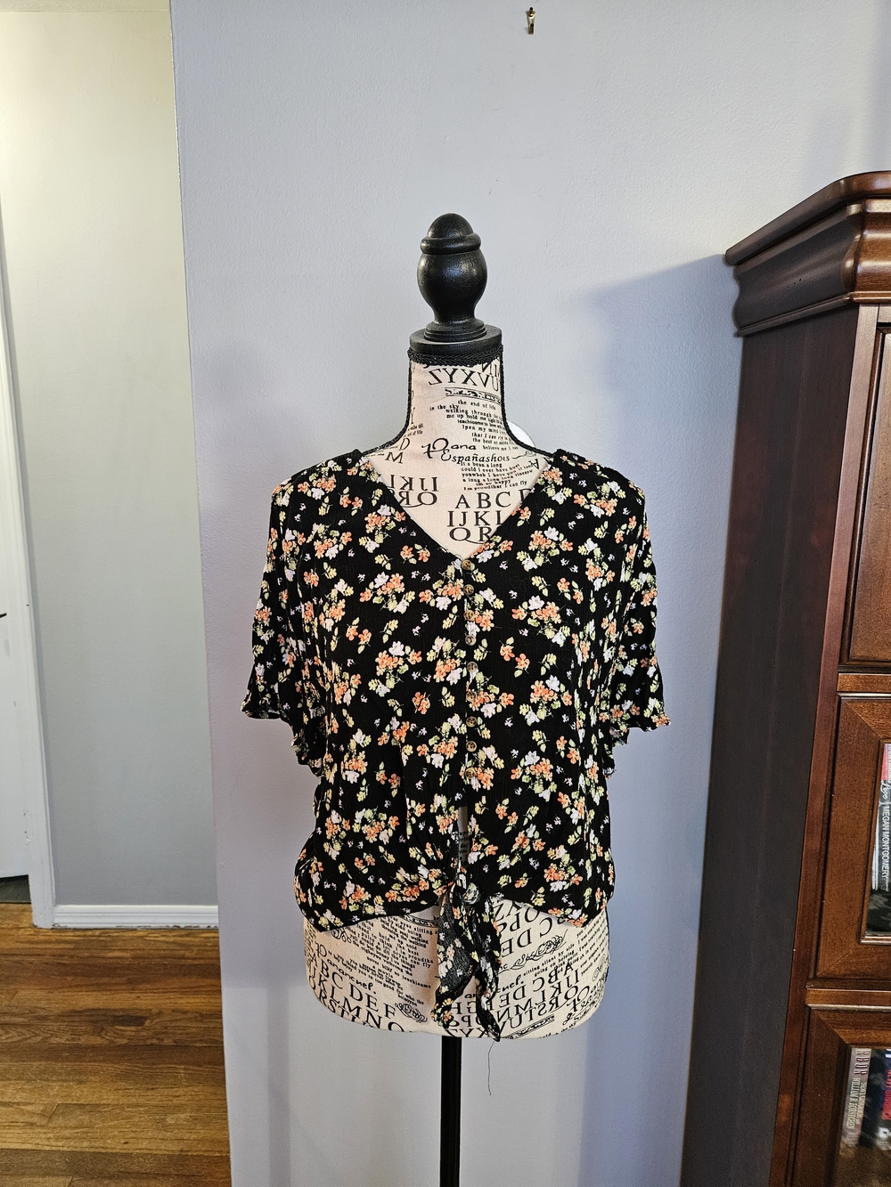 Ultra Flirt Black Floral Tie-Front Blouse